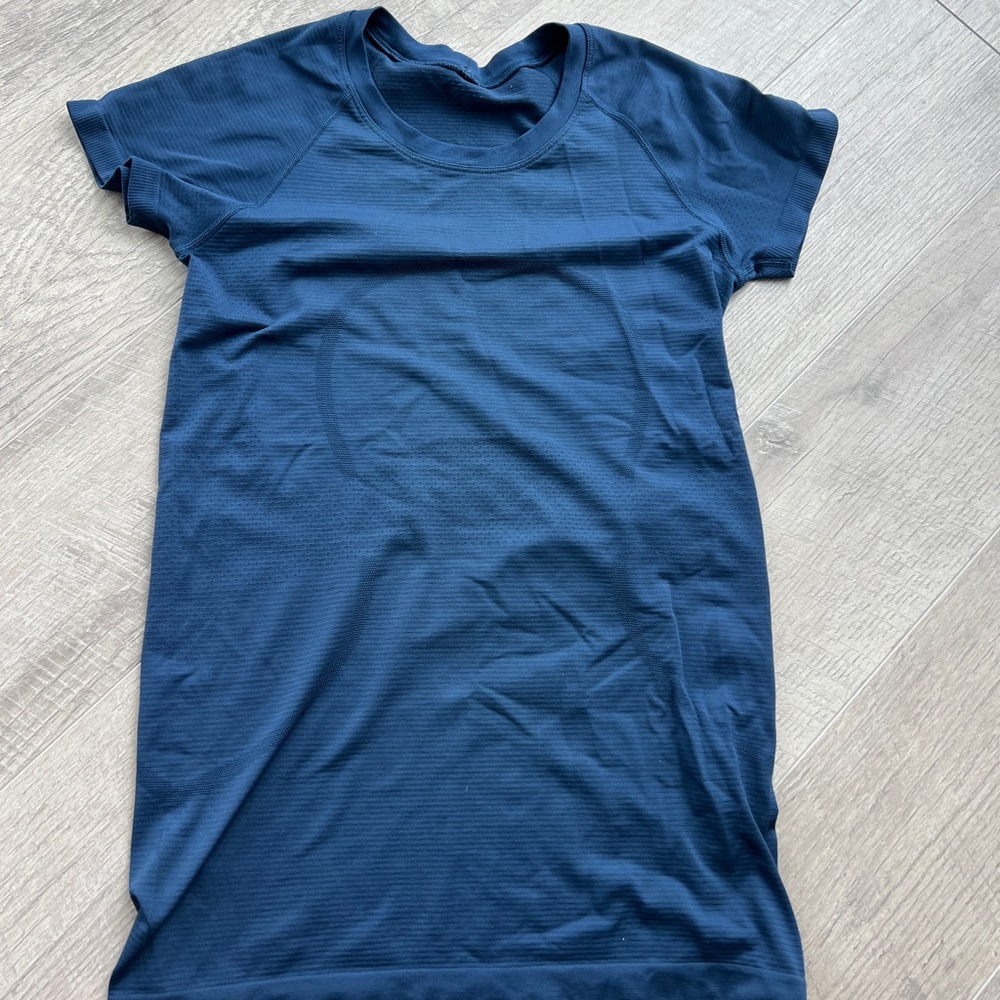 Lululemon swiftly tee